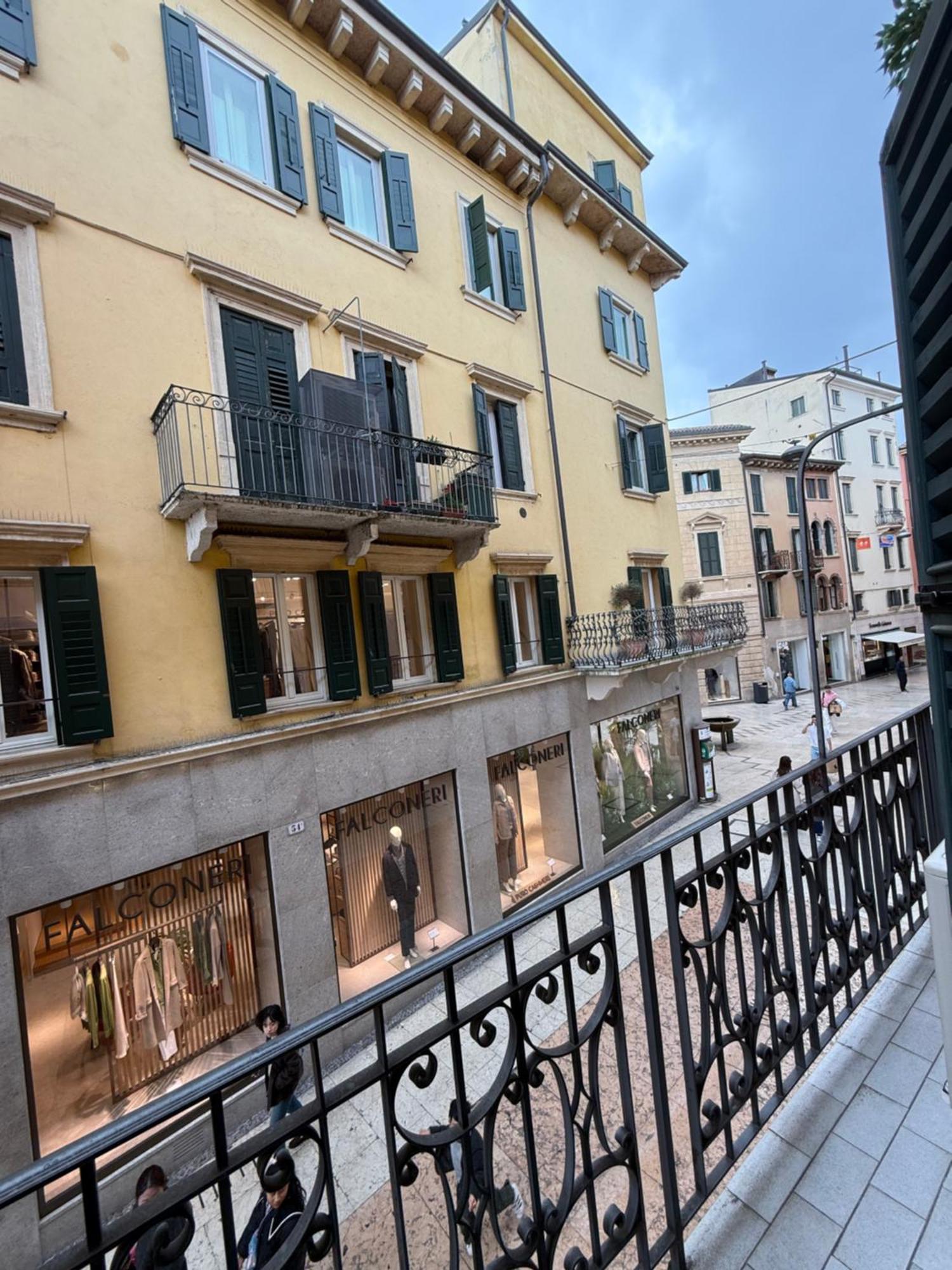 Juliet Deluxe Apartment - Verona — Photos 3